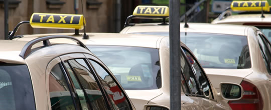 Taxi, Taxifunk, Taxiunternehmen, Hoyerswerda, Kamenz, Bautzen, Lohsa, Taxiruf, Autoruf, Autoruf-Hoyerswerda